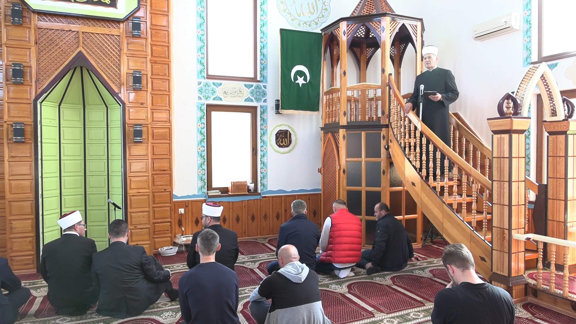 hutba 3.jpg - Muftija Smajlović u Večićima: Odavanje počasti žrtvama je čin promišljanja dobra